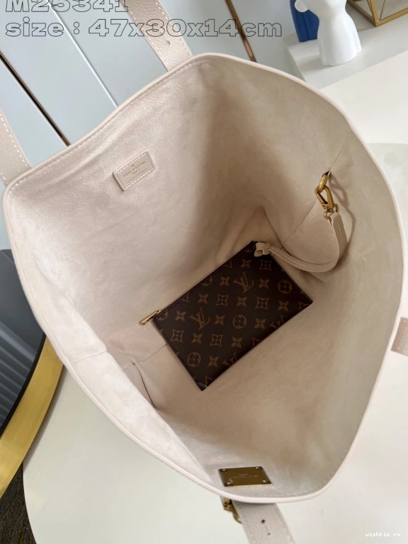 WIS VUITTON Low LOUIS Cabas Key MM-47*30*14CM 1001